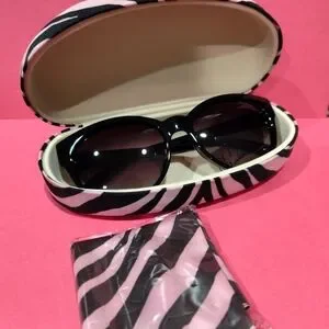 Christian Siriano | Accessories | New Christian Siriano  display picture 3